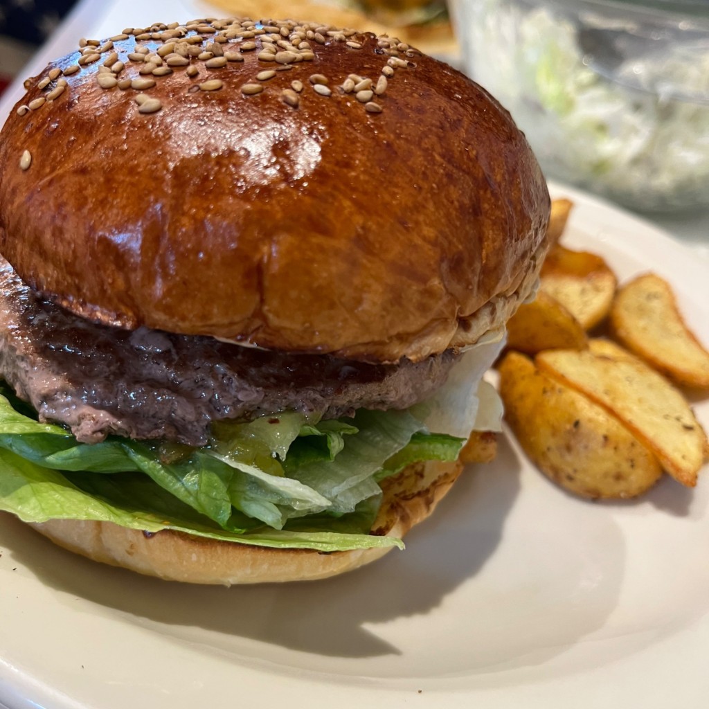 ユーザーが投稿したGRILLED PINEAPPLE BURGERの写真 - 実際訪問したユーザーが直接撮影して投稿した神宮前ハンバーガーTHE GREAT BURGERの写真