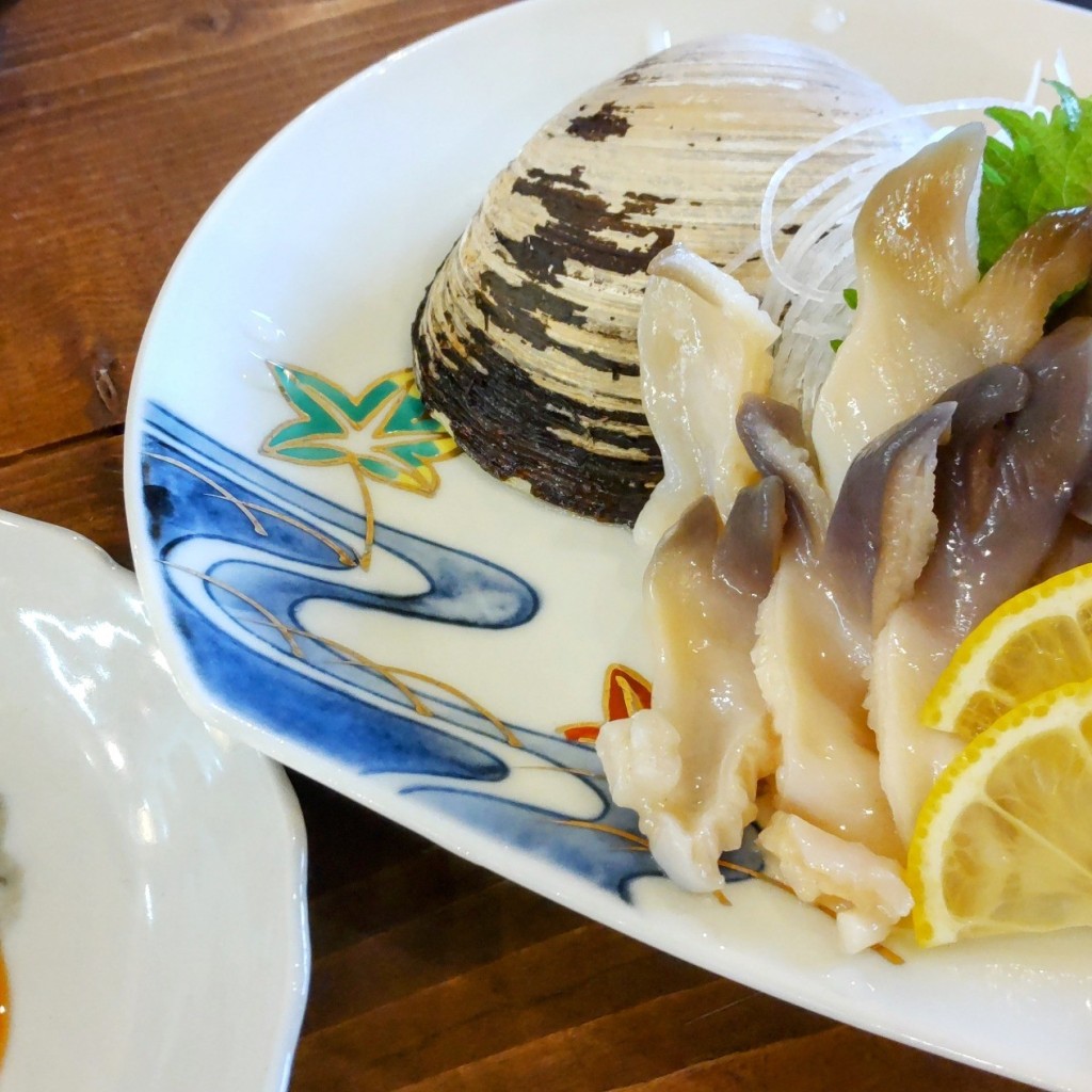 ユーザーが投稿したホッキ貝刺身の写真 - 実際訪問したユーザーが直接撮影して投稿した錦町居酒屋港町トマコマイゴーゴー食堂の写真