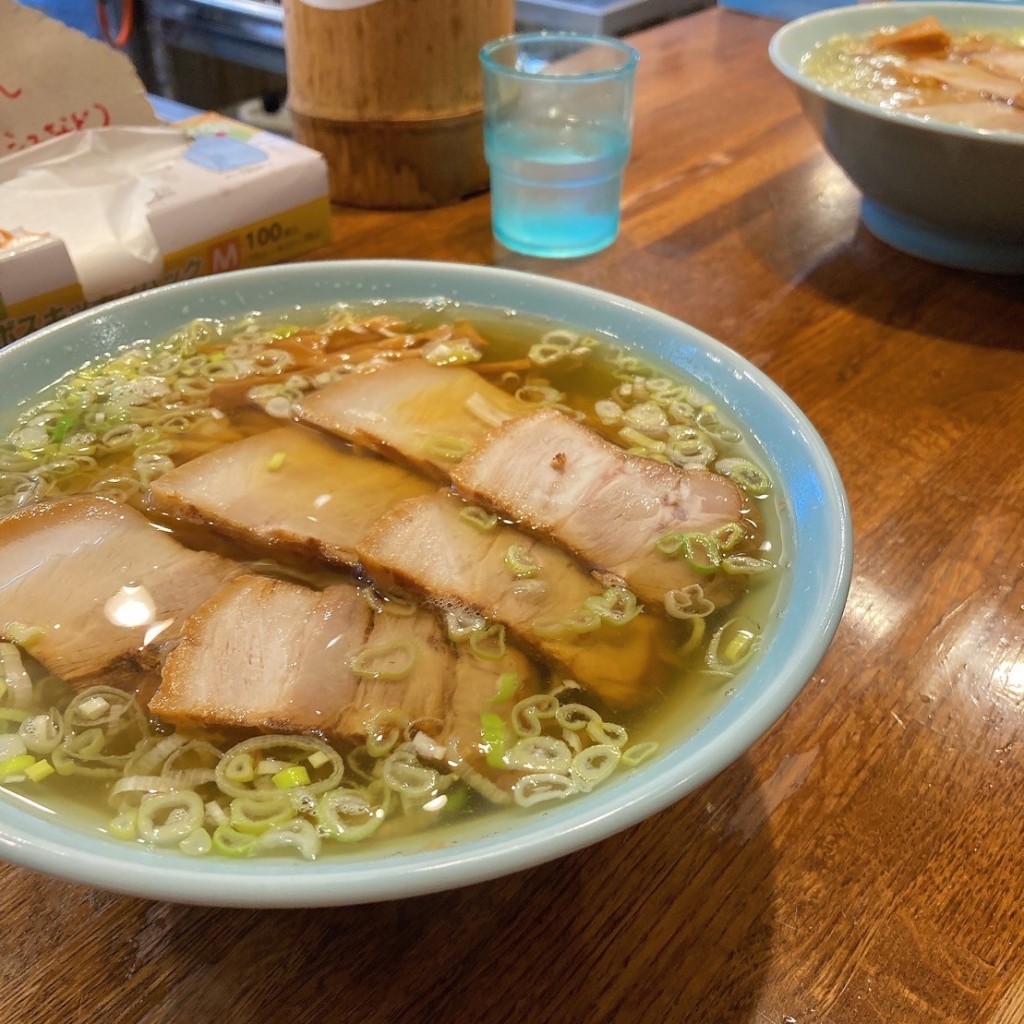 お疲れsummerさんが投稿した栄町ラーメン / つけ麺のお店丸信ラーメン 駅前店/まるしんらーめんの写真