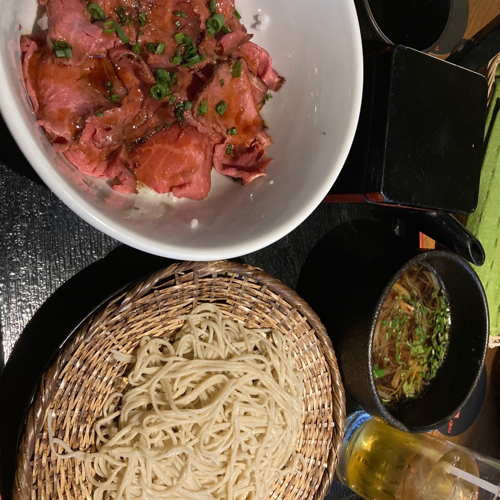 ユーザーが投稿したローストビーフ丼と精進煮かけ蕎麦の写真 - 実際訪問したユーザーが直接撮影して投稿した東池袋居酒屋彩蔵  池袋サンシャイン通り店の写真