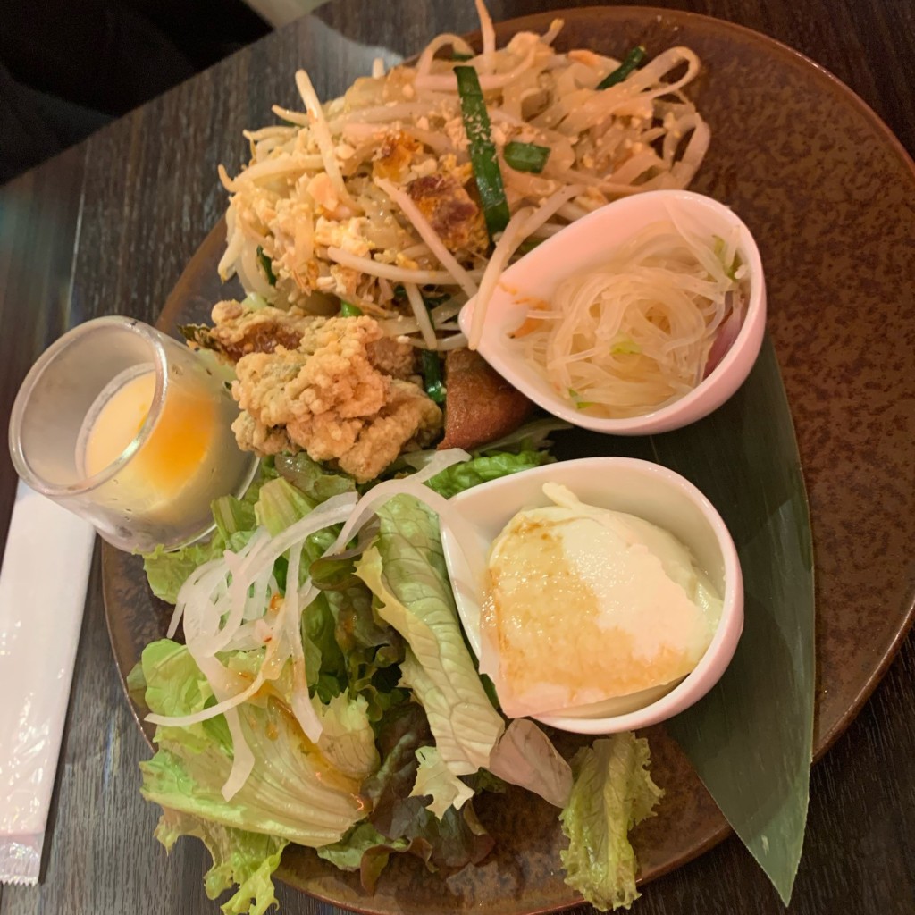 ユーザーが投稿したLパッタイプレートの写真 - 実際訪問したユーザーが直接撮影して投稿した西心斎橋タイ料理Thai Food Lounge DEE 心斎橋本店の写真