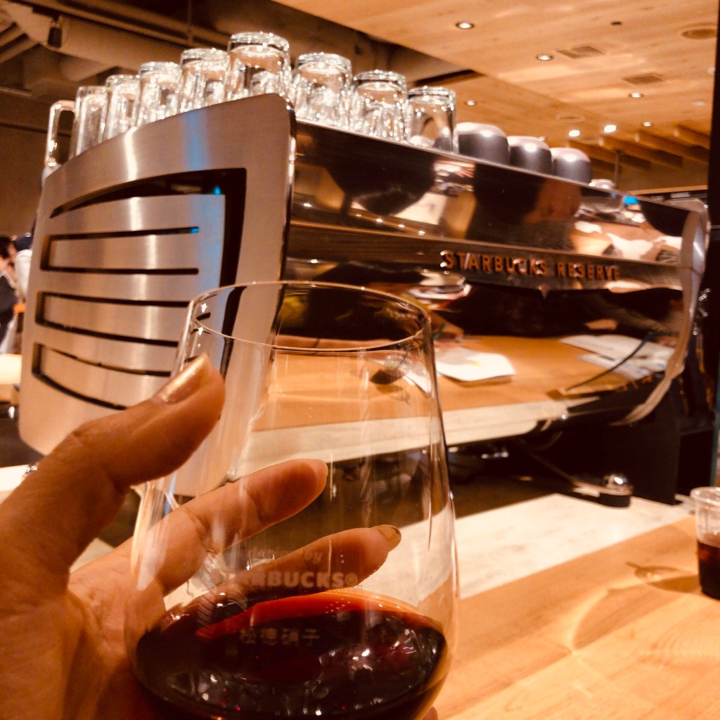 ユーザーが投稿した赤ワインの写真 - 実際訪問したユーザーが直接撮影して投稿した赤坂カフェスターバックスコーヒー 東京ミッドタウン店の写真