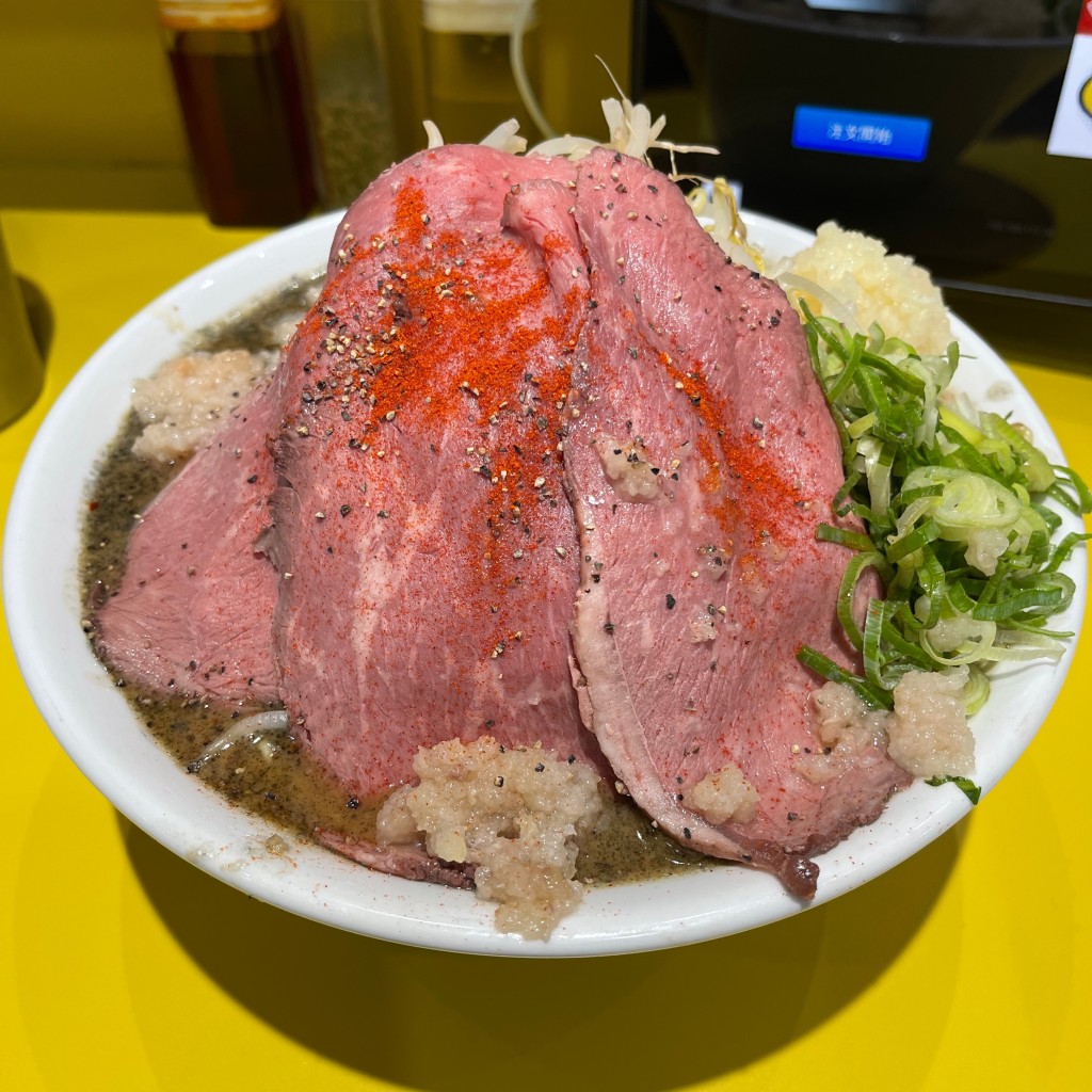 匿命係さんが投稿した東野田町ラーメン専門店のお店肉と麺と/ニク ト メン トの写真