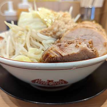 実際訪問したユーザーが直接撮影して投稿した神田小川町ラーメン専門店ラーメン豚山 神保町店の写真