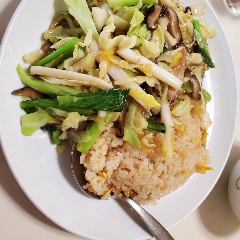 ユーザーが投稿した椎茸炒飯の写真 - 実際訪問したユーザーが直接撮影して投稿した信濃町中華料理揚子江分店の写真