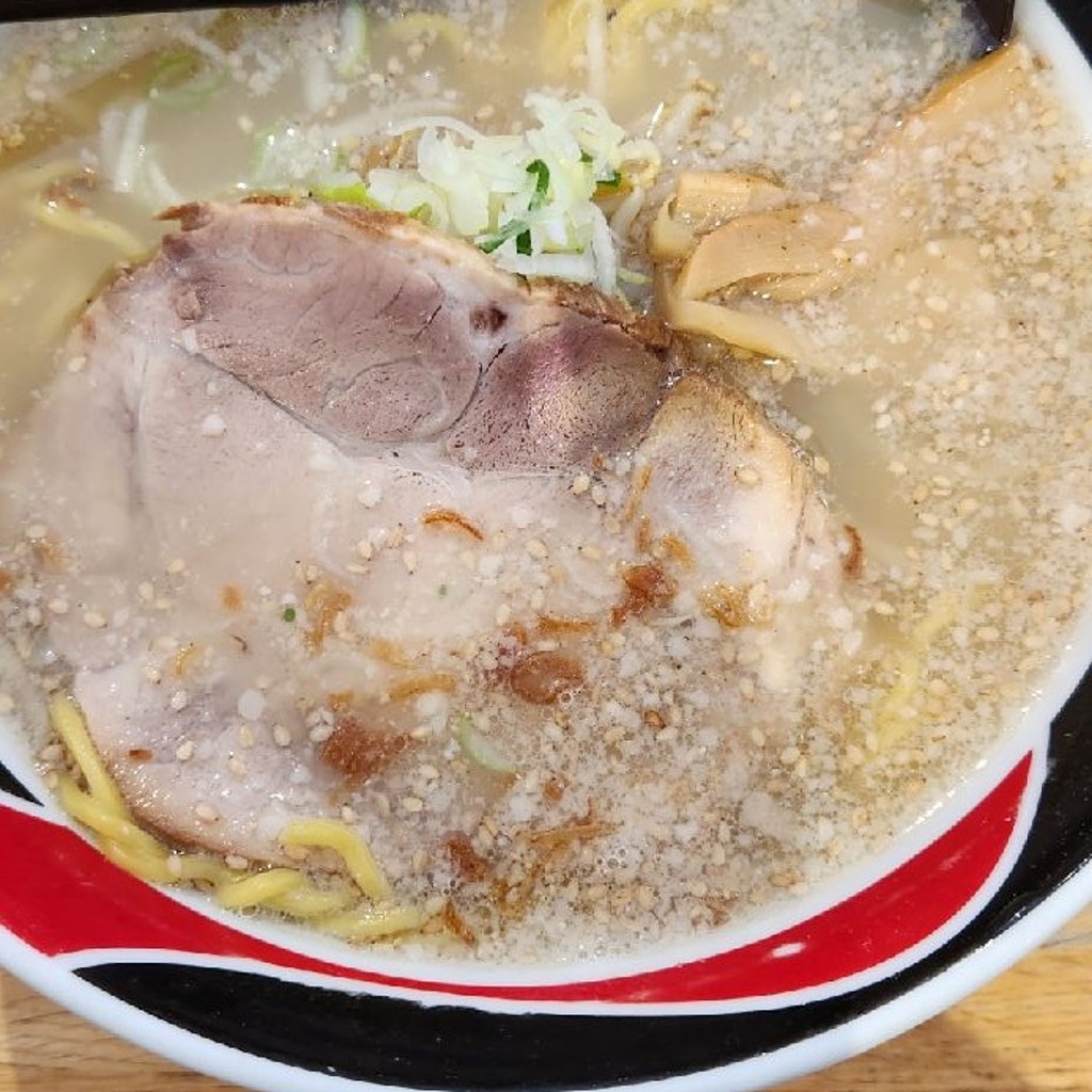 ユーザーが投稿した塩ラーメンの写真 - 実際訪問したユーザーが直接撮影して投稿した海洋公園ラーメン / つけ麺らーめん 西や 本店の写真