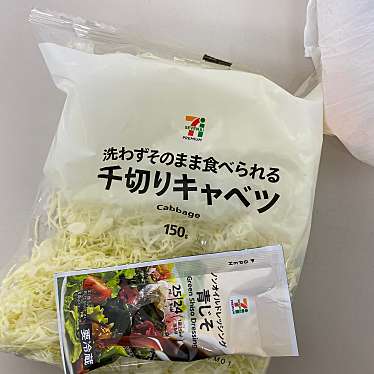 実際訪問したユーザーが直接撮影して投稿した三条本町コンビニエンスストアセブンイレブン ハートインJR奈良駅改札口の写真