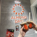 実際訪問したユーザーが直接撮影して投稿した丸の内カフェ / 喫茶店Glico ALMOND DAYSの写真