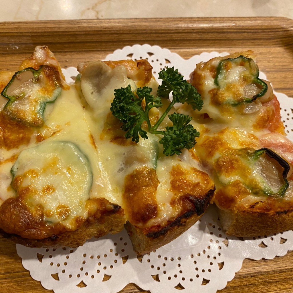 ユーザーが投稿したピザトーストの写真 - 実際訪問したユーザーが直接撮影して投稿した東川崎町カフェ神戸にしむら珈琲店 ハーバーランド店の写真