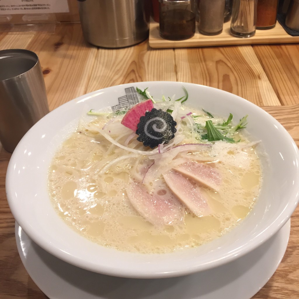 ユーザーが投稿した豆乳ラーメンの写真 - 実際訪問したユーザーが直接撮影して投稿した三宮町ラーメン専門店METRO RAMENの写真