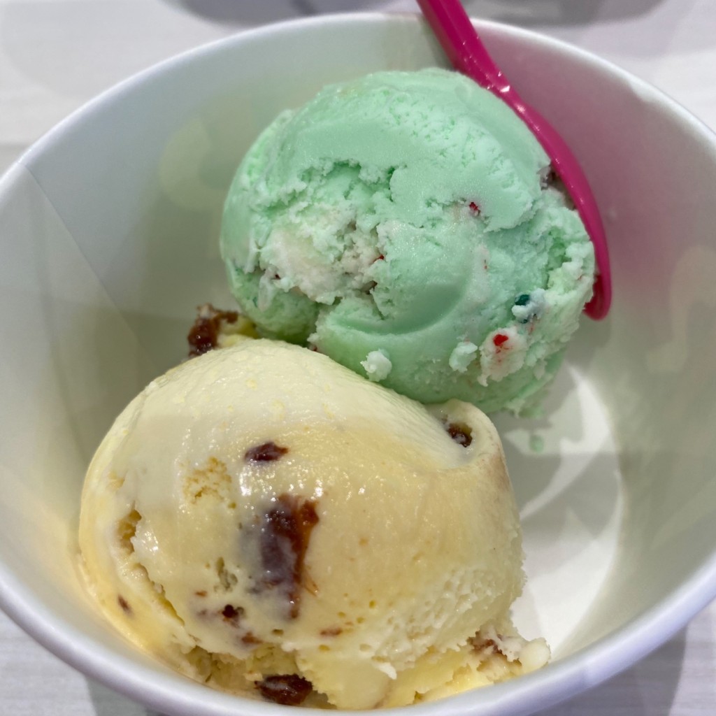 ユーザーが投稿したスモールダブルカップの写真 - 実際訪問したユーザーが直接撮影して投稿した清六町アイスクリームサーティワンアイスクリーム イオンモール新小松店の写真