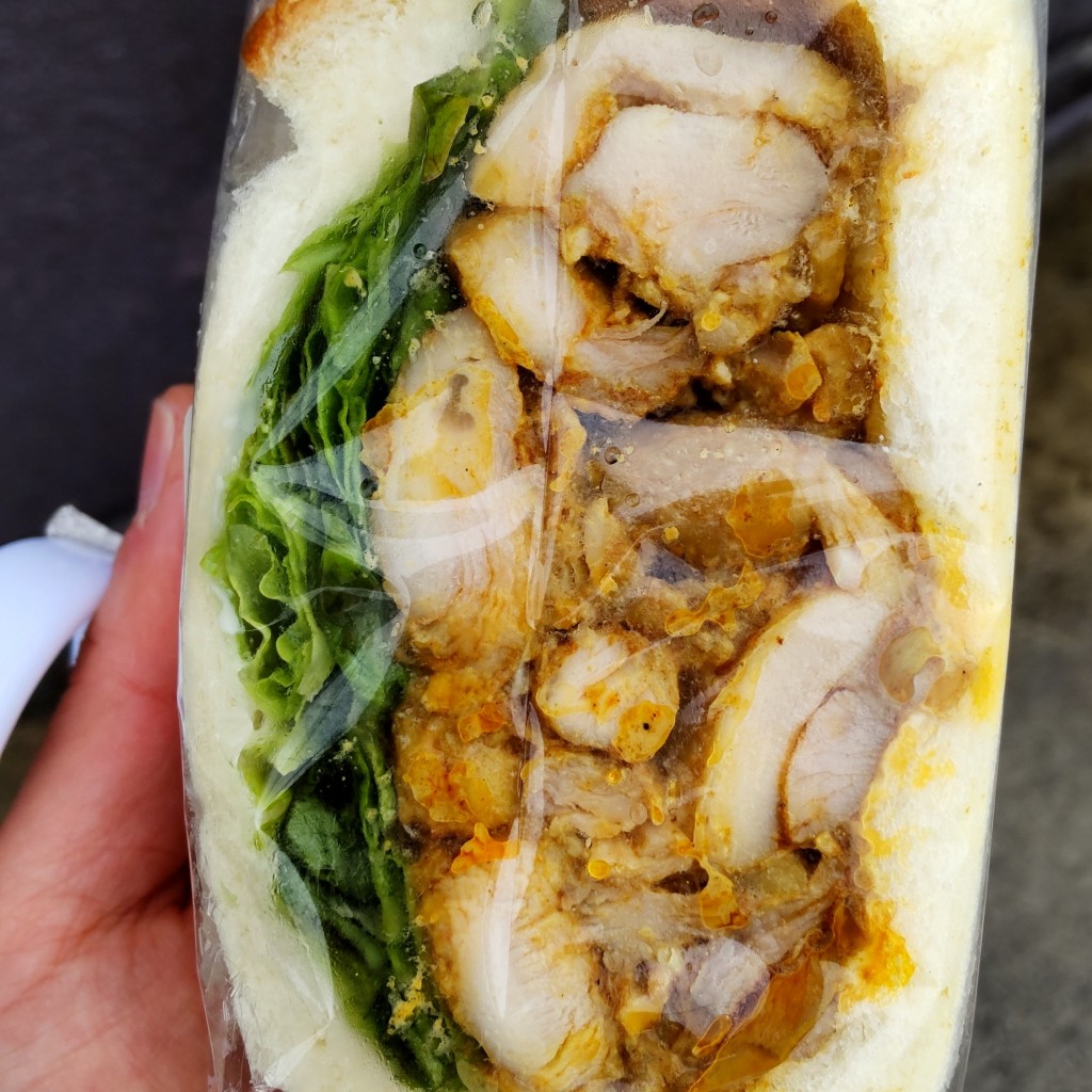 ユーザーが投稿したタンドリーチキンの写真 - 実際訪問したユーザーが直接撮影して投稿した河合町サンドイッチeat me sandwichの写真