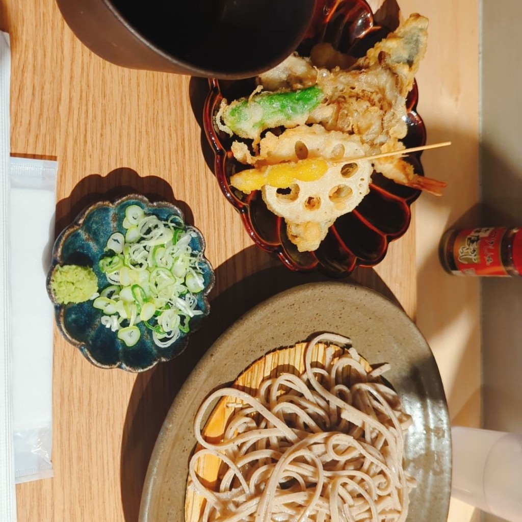 ユーザーが投稿した秋の天せいろの写真 - 実際訪問したユーザーが直接撮影して投稿した西新宿そば石臼粗挽き蕎麦 28の写真