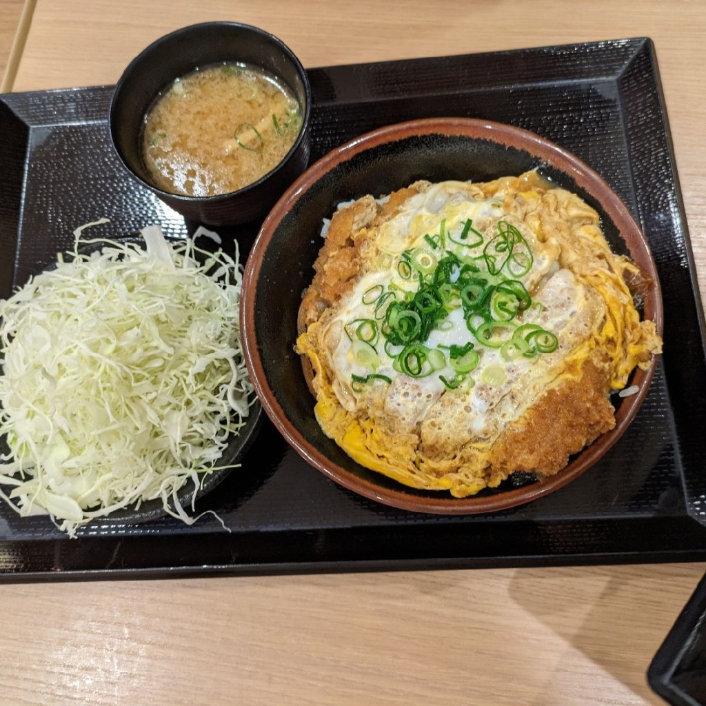 ユーザーが投稿したかつ丼(大)セットの写真 - 実際訪問したユーザーが直接撮影して投稿した皆実町とんかつとん一 ゆめタウン広島の写真