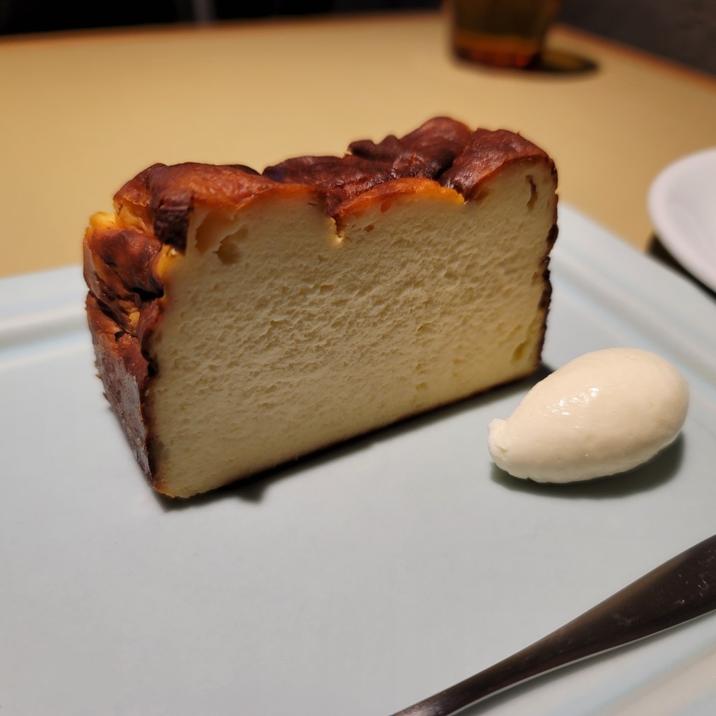 ユーザーが投稿したBasque cheesecake Plainの写真 - 実際訪問したユーザーが直接撮影して投稿した平塚カフェETUDE MONZ CAFEの写真