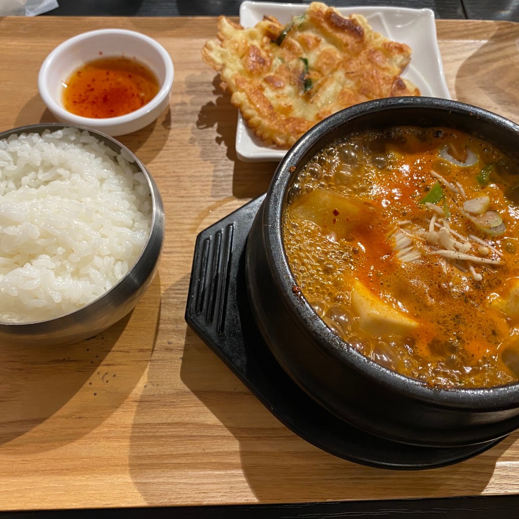 ユーザーが投稿したスンドゥブセットの写真 - 実際訪問したユーザーが直接撮影して投稿しためぐみ町韓国料理ポチャ 海老名店の写真