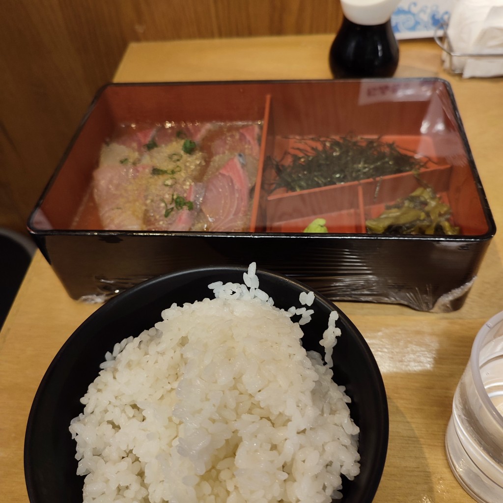 ユーザーが投稿したカンパチ丼の写真 - 実際訪問したユーザーが直接撮影して投稿した丸の内魚介 / 海鮮料理羽田市場食堂の写真