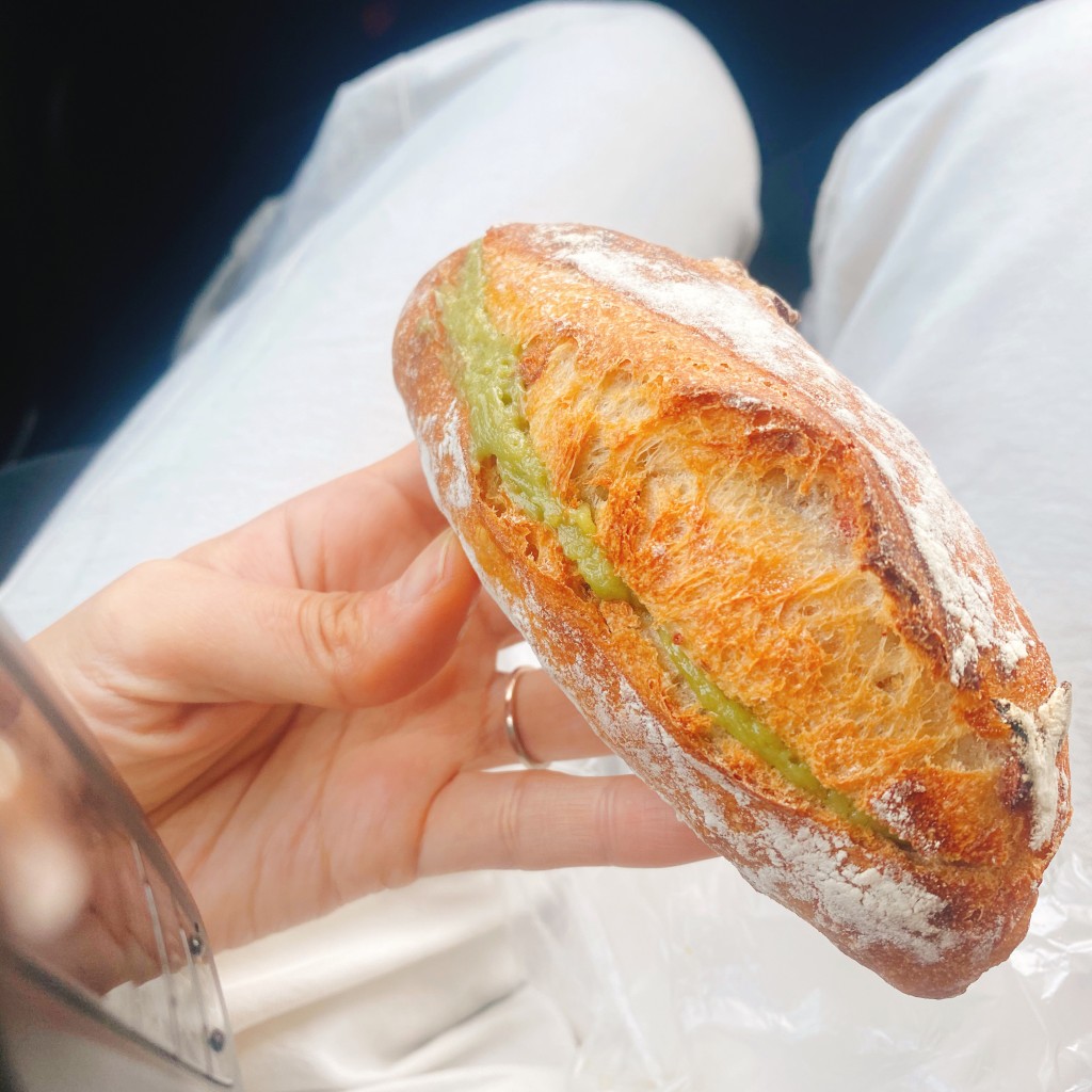 ユーザーが投稿したクランベリーフランスのピスタチオクリームサンドの写真 - 実際訪問したユーザーが直接撮影して投稿した祇園ベーカリーパン クロッシュの写真