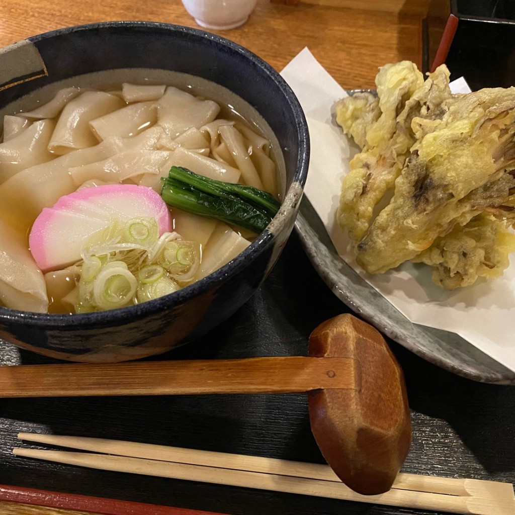 ユーザーが投稿した舞茸天ぷらうどんの写真 - 実際訪問したユーザーが直接撮影して投稿した草津うどんいざかや水穂の写真