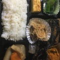 お魚弁当 - 実際訪問したユーザーが直接撮影して投稿した連雀町和食 / 日本料理茜屋の写真のメニュー情報