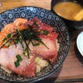 三色丼 - 実際訪問したユーザーが直接撮影して投稿した下連雀魚介 / 海鮮料理海鮮丼 丸喜 三鷹店の写真のメニュー情報