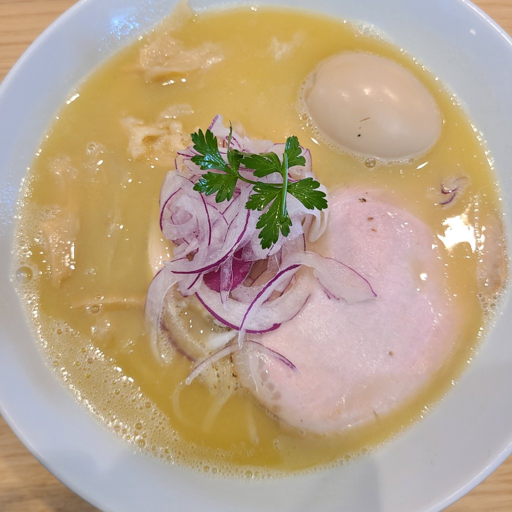 ユーザーが投稿した味玉うっ鶏そばの写真 - 実際訪問したユーザーが直接撮影して投稿した国吉田ラーメン専門店麺や厨の写真