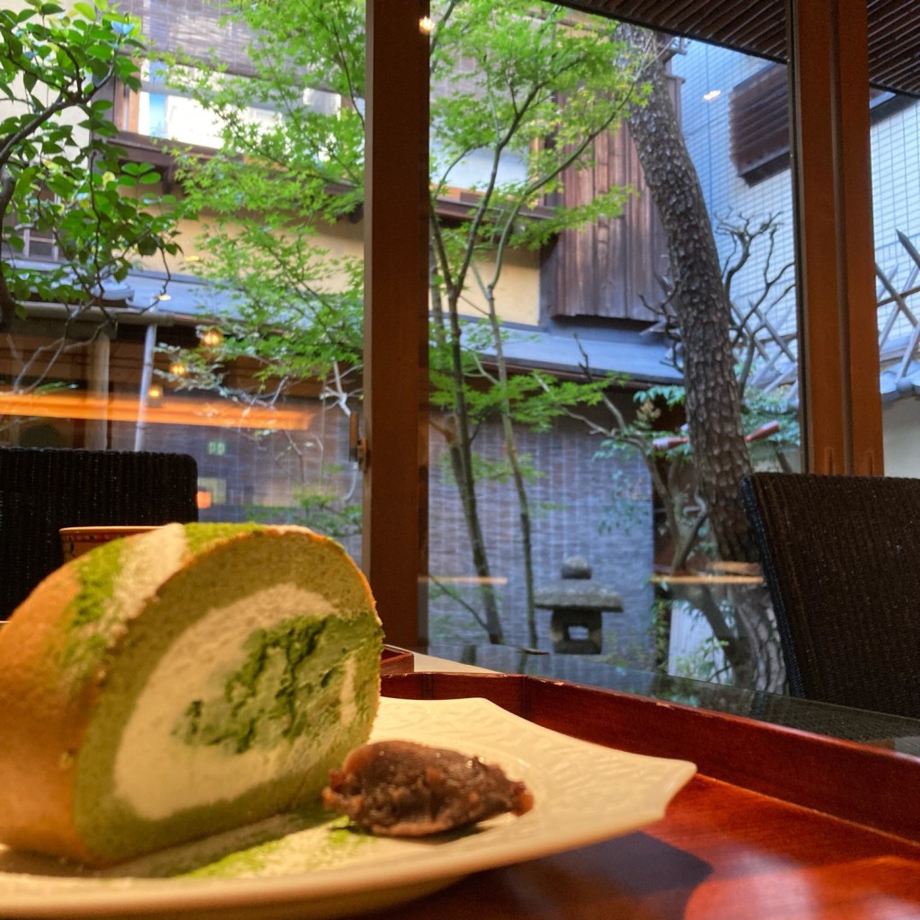 ユーザーが投稿した抹茶のケーキの写真 - 実際訪問したユーザーが直接撮影して投稿した日本茶専門店丸久小山園 西洞院店の写真