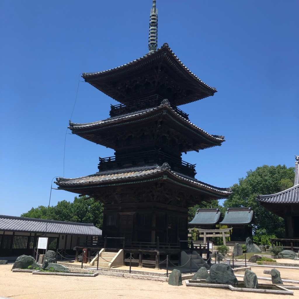 実際訪問したユーザーが直接撮影して投稿した邑久町北島寺余慶寺 三重塔の写真
