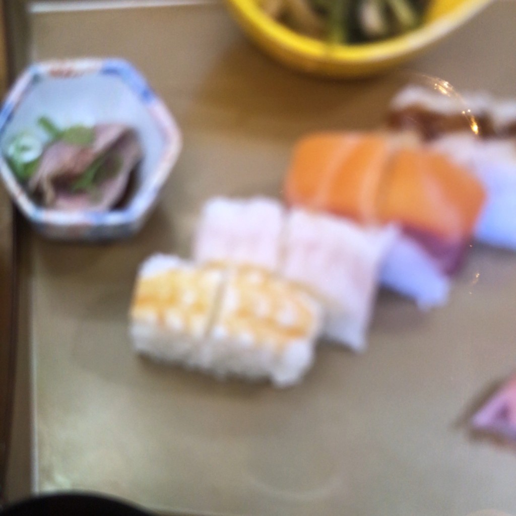 ユーザーが投稿した三段重押し寿司の写真 - 実際訪問したユーザーが直接撮影して投稿した鳴海町和食 / 日本料理はるたの写真