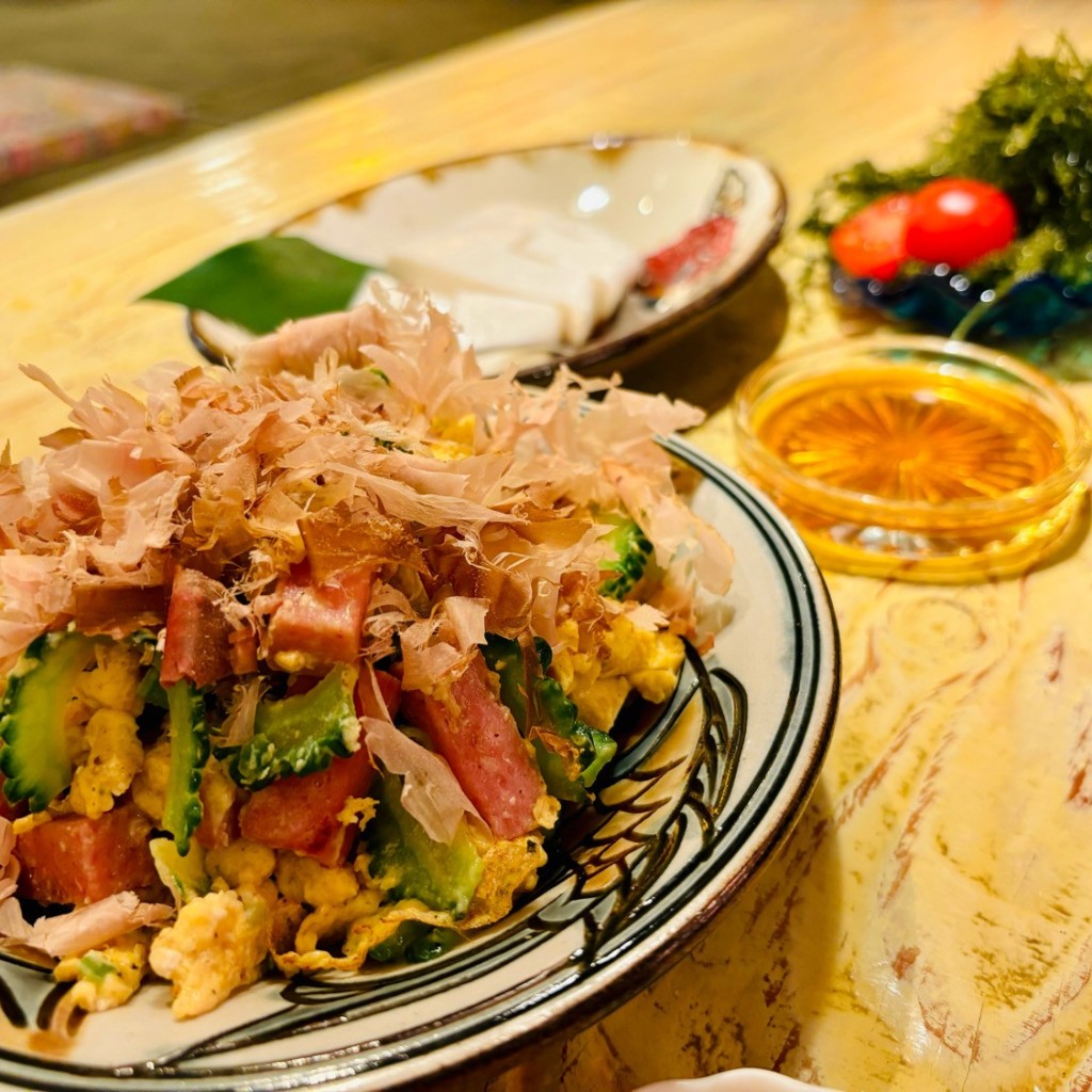 ユーザーが投稿したゴーヤチャンプルーの写真 - 実際訪問したユーザーが直接撮影して投稿した大坂上沖縄料理熱帯夜酒房しまあかりの写真