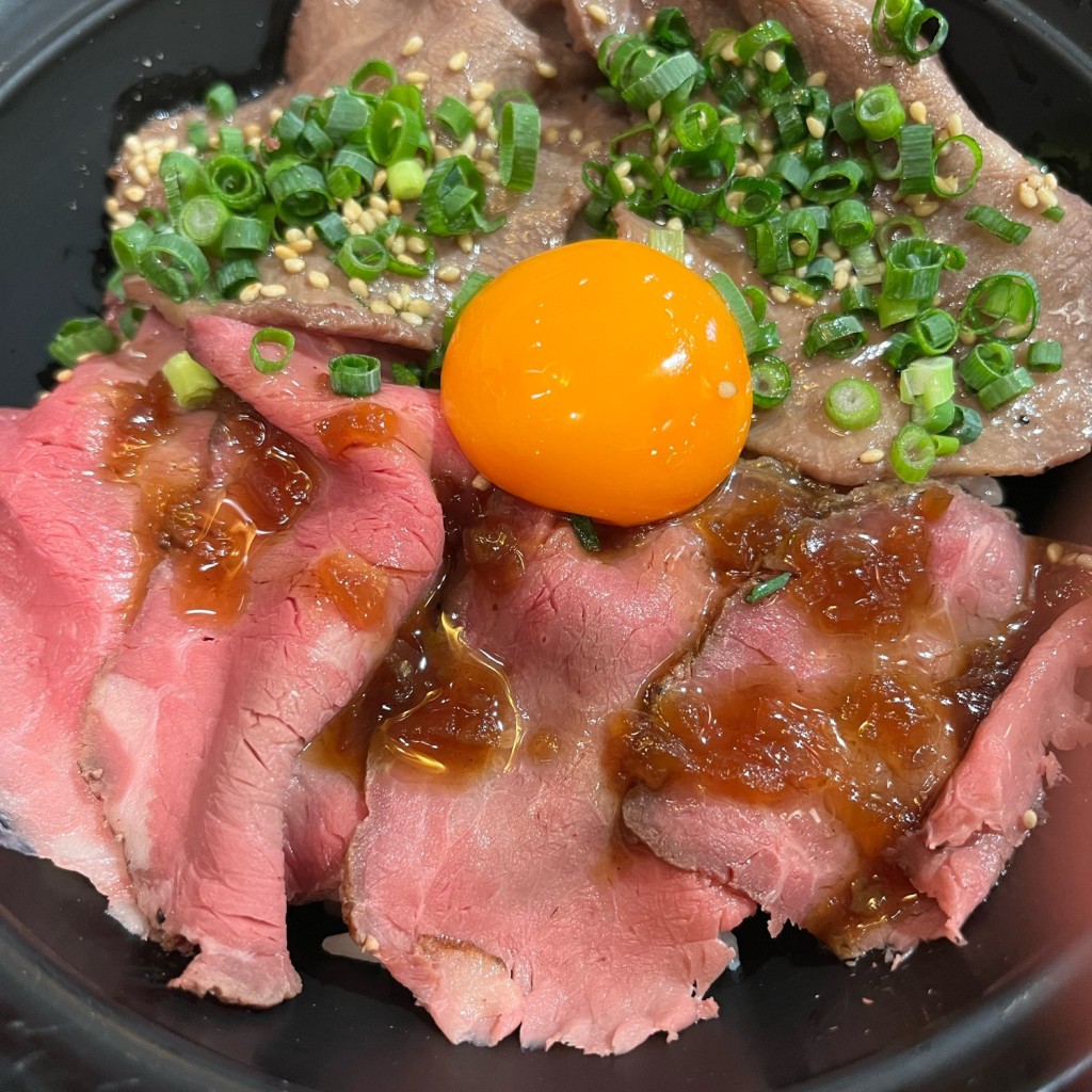 ユーザーが投稿した牛たん&ローストビーの写真 - 実際訪問したユーザーが直接撮影して投稿した天神洋食ローストビーフとステーキ YOSHIMI 福岡パルコ店の写真