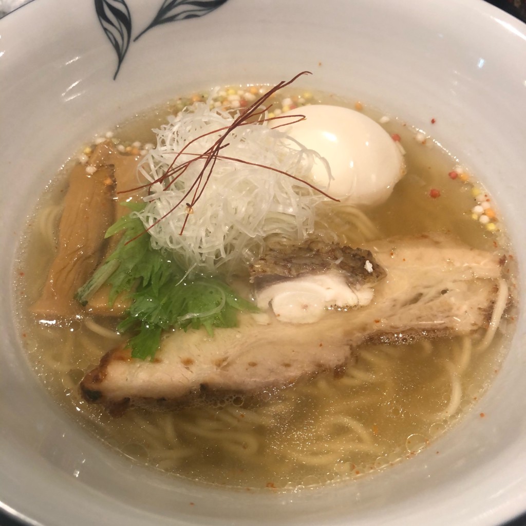 ユーザーが投稿した鯛塩ラーメンの写真 - 実際訪問したユーザーが直接撮影して投稿した一番町ラーメン / つけ麺錦 iwamoto MATSUYAMA Ramen-Barの写真