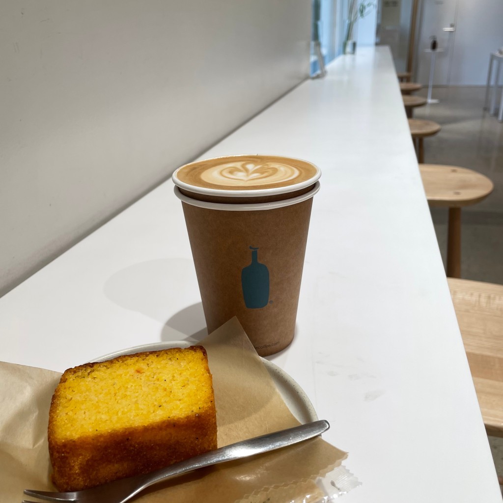 ユーザーが投稿したオレンジカントリーケーキの写真 - 実際訪問したユーザーが直接撮影して投稿した恵比寿南カフェブルーボトルコーヒー 恵比寿カフェの写真