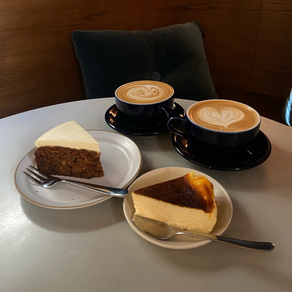ユーザーが投稿したバスクチーズケーキの写真 - 実際訪問したユーザーが直接撮影して投稿した富ヶ谷カフェnephewの写真