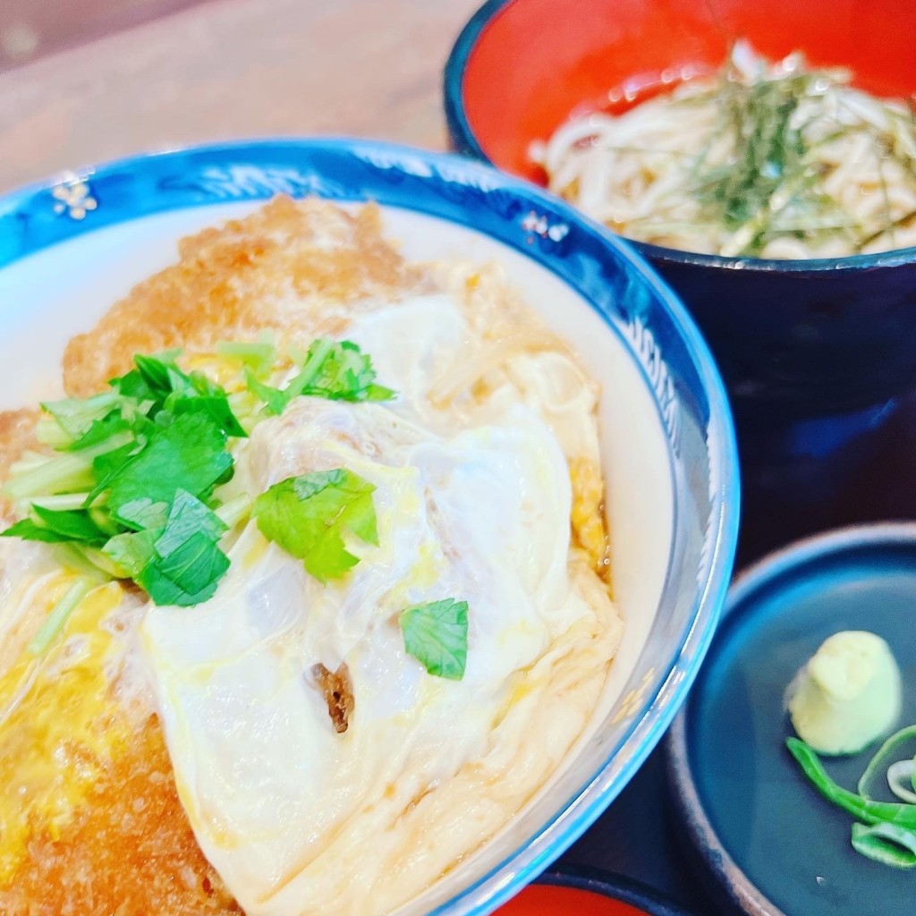 ユーザーが投稿したかつ丼ミニ麺の写真 - 実際訪問したユーザーが直接撮影して投稿した南港北丼もの丼丼亭 南港ATC 2F店の写真