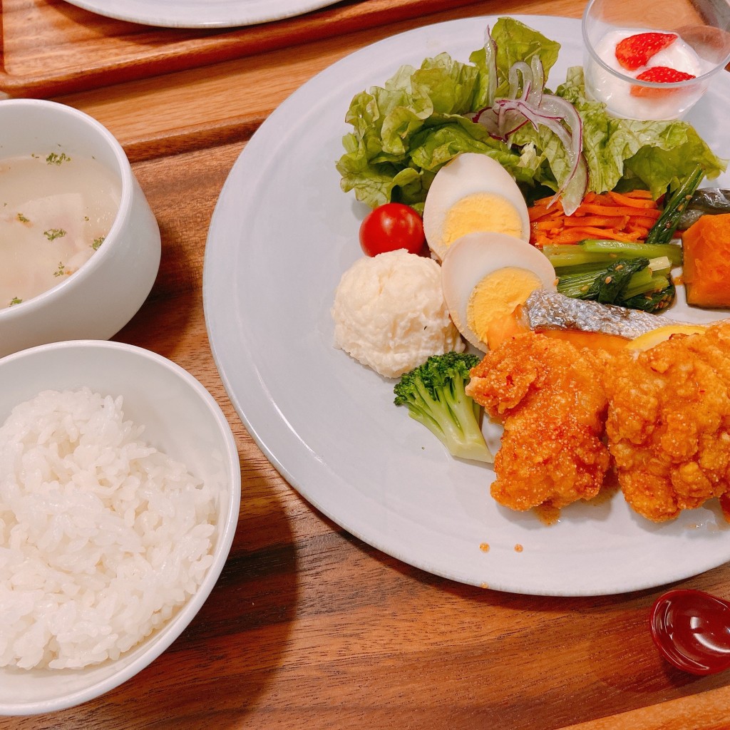 OnonNozomiさんが投稿した栄定食屋のお店ごはんとわたし 名古屋PARCO店の写真