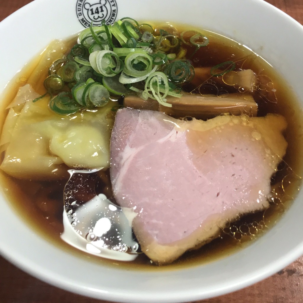 ユーザーが投稿したワンタン醤油ラーメンの写真 - 実際訪問したユーザーが直接撮影して投稿した錦町ラーメン専門店麺屋 わしわの写真