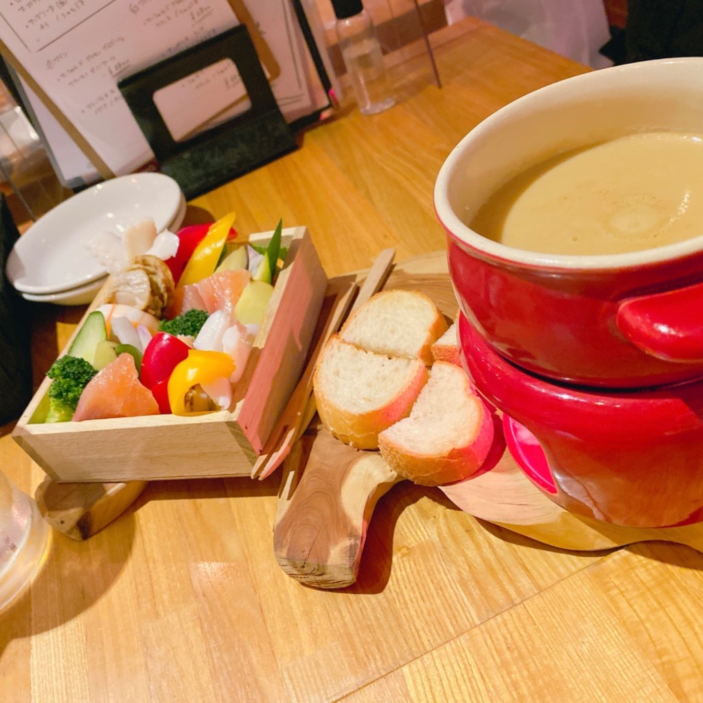 ユーザーが投稿したチーズフォンデュの写真 - 実際訪問したユーザーが直接撮影して投稿した西新宿ビストロサーモンビストロWAIGAYAの写真