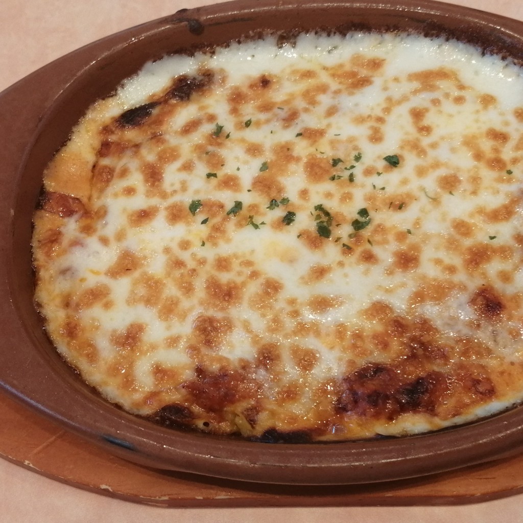 ユーザーが投稿したチーズたっぷりミラノ風トの写真 - 実際訪問したユーザーが直接撮影して投稿した中央イタリアンサイゼリヤ ビバモール本庄店の写真