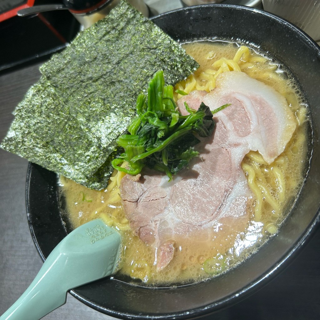 豚骨ラーメンちゃんさんが投稿した星川ラーメン / つけ麺のお店らーめん家 せんだい 和田町店/ラーメンヤ センダイ ワダマチテンの写真