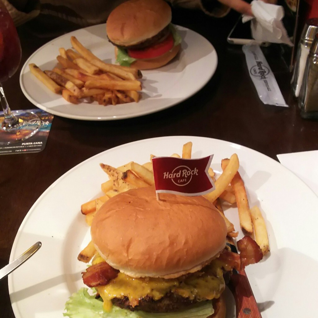 ユーザーが投稿したTHE BIG CHEESEBURGERの写真 - 実際訪問したユーザーが直接撮影して投稿した上野アメリカ料理ハードロックカフェ 上野駅の写真