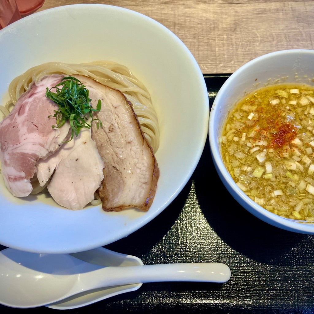 ユーザーが投稿した鶏とシソのつけ麺の写真 - 実際訪問したユーザーが直接撮影して投稿した稲里町下氷鉋ラーメン専門店中華そばに恋焦がれて 依々恋々の写真