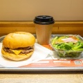 実際訪問したユーザーが直接撮影して投稿した西新宿ハンバーガーthe 3rd Burger 新宿大ガード店の写真