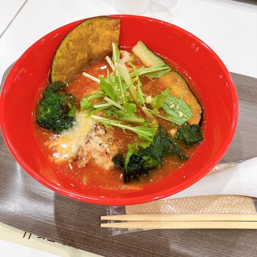 みねすとろねさんが投稿した大曲幸町ラーメン専門店のお店トマト麺 Vegie 三井アウトレットパーク札幌北広島/トマトメン ベジィ ミツイアウトレットパークサッポロキタヒロシマの写真