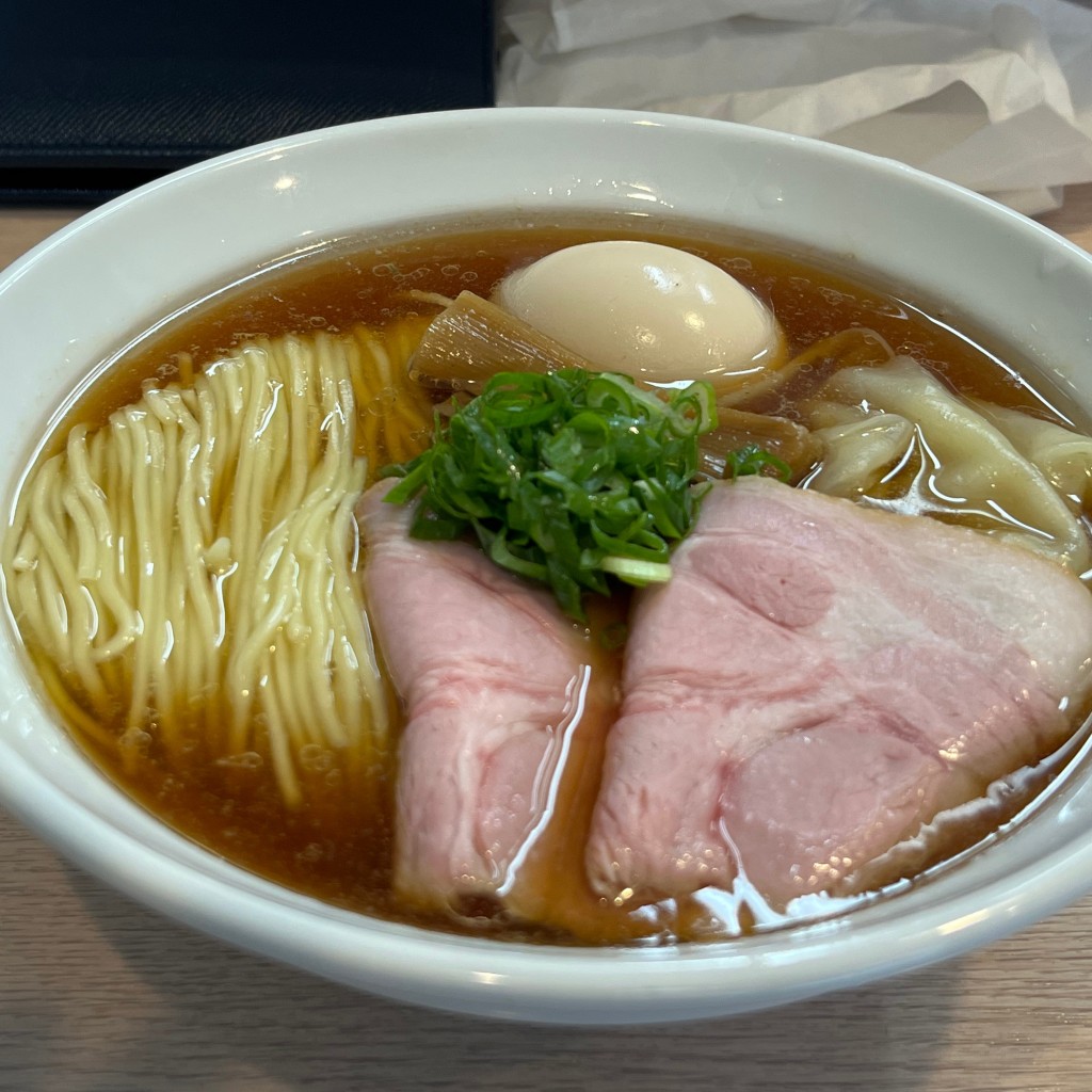 ユーザーが投稿した特製醤油ラーメンの写真 - 実際訪問したユーザーが直接撮影して投稿した明神町ラーメン専門店麺笑 巧真の写真