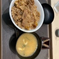 実際訪問したユーザーが直接撮影して投稿した西新宿牛丼松屋 新宿大ガード店の写真