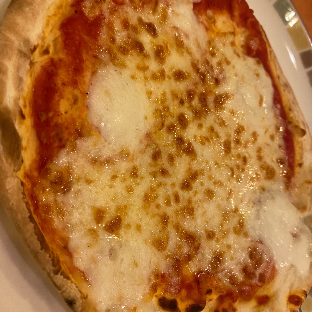 ユーザーが投稿したマルゲリータピザの写真 - 実際訪問したユーザーが直接撮影して投稿した香林坊イタリアンサイゼリヤ 金沢香林坊東急スクエア店の写真
