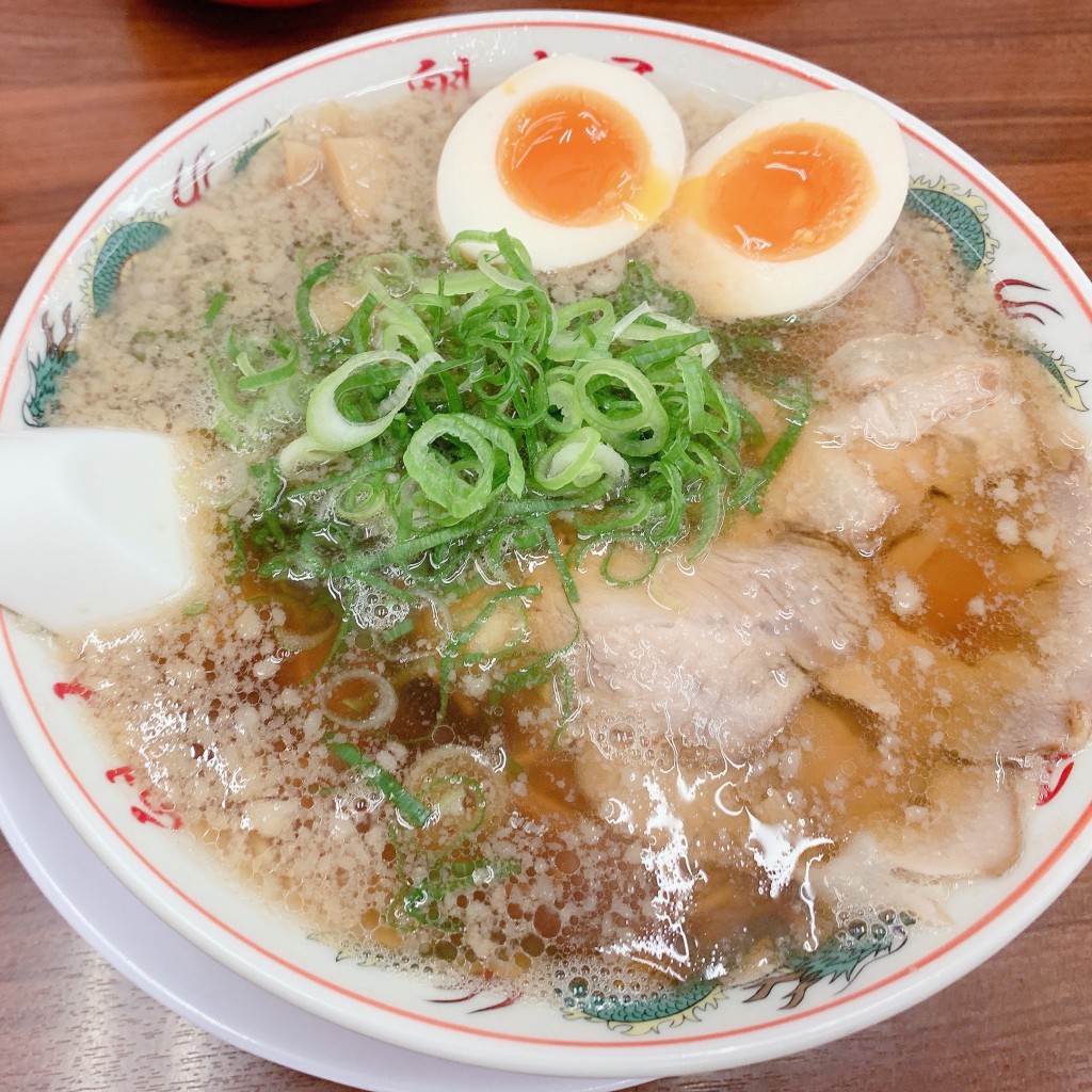 ユーザーが投稿した醤油味玉ラーメンの写真 - 実際訪問したユーザーが直接撮影して投稿した折立ラーメン専門店ラーメン魁力屋 白井店の写真