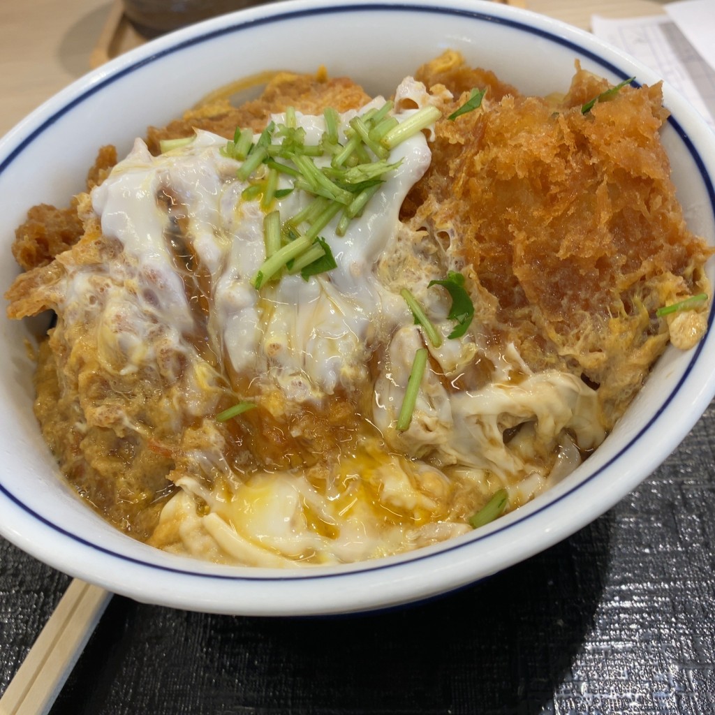 ユーザーが投稿したカツ丼 (松)の写真 - 実際訪問したユーザーが直接撮影して投稿した大広戸とんかつかつや 三郷店の写真