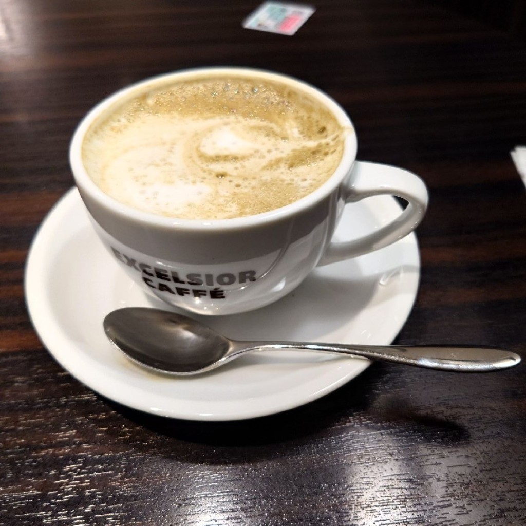 ユーザーが投稿したほうじ茶ラテの写真 - 実際訪問したユーザーが直接撮影して投稿した五番町カフェエクセルシオール カフェ 市ヶ谷駅前店の写真